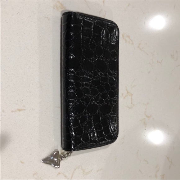 Givenchy NEW wallet black patent leather shark tooth zip continental wallet NWOT - Picture 11 of 17